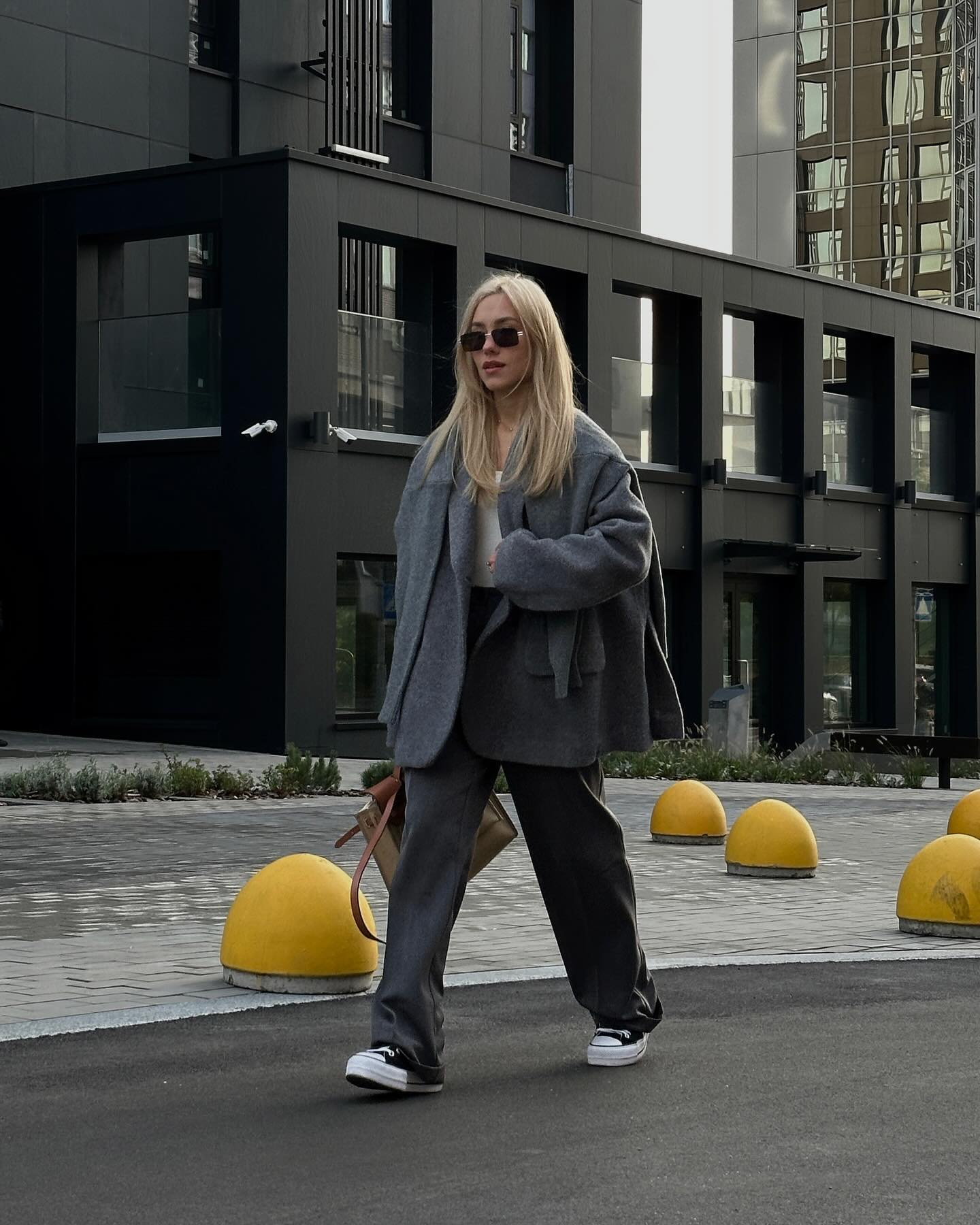 Победительница “Холостяк“ Даша Квиткова показала самую модную куртку осени 2023