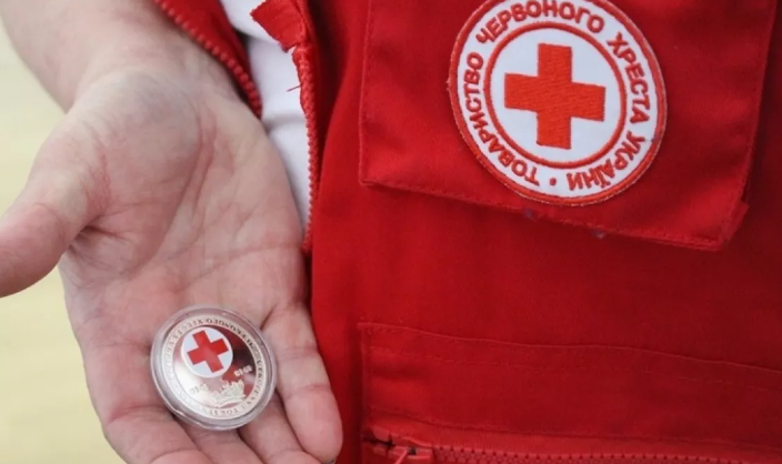 Некоторые украинцы могут получить денежную помощь от Красного Креста: прием заявок завершится 10 ноября