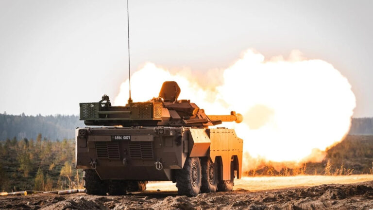 Франція передала Україні 40 бойових машин AMX-10 RC - today.ua