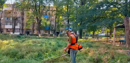 В Україні у 1,5 рази збільшили виплати за виконання громадських робіт: скільки можна отримувати щомісячно - today.ua