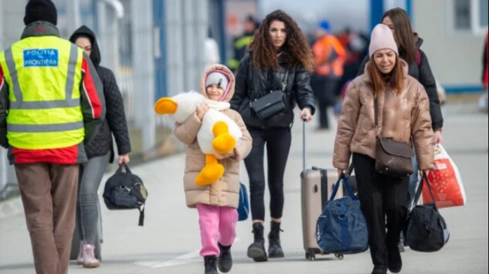 Тисячі українських біженців у Британії опинилися без даху над головою