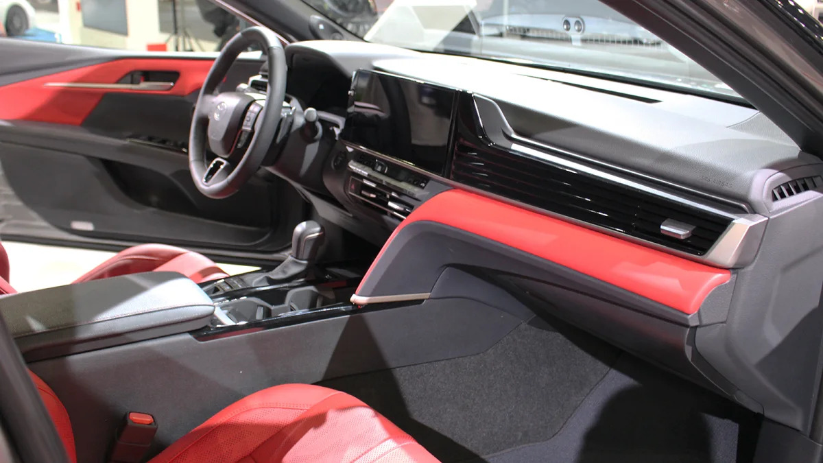 В США вживую показали Toyota Camry нового поколения - today.ua