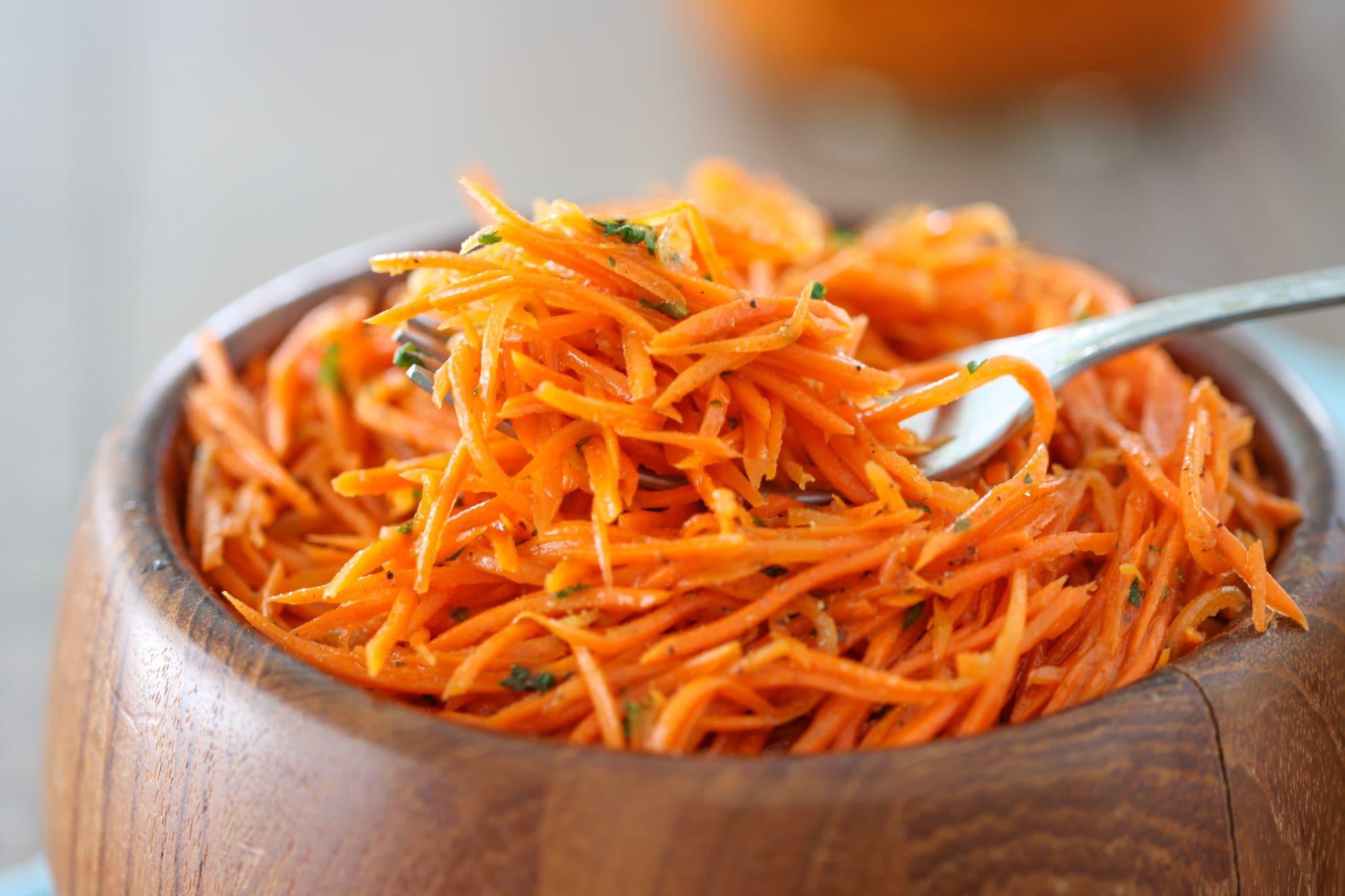 Як приготувати моркву по-корейськи вдома: простий рецепт ароматної та гострої закуски