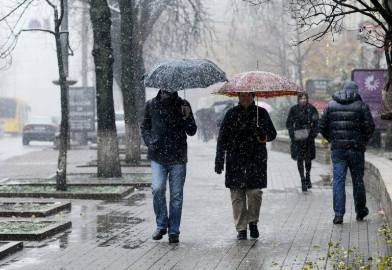 Туманы и снег с дождем: синоптики рассказали, чего ожидать от погоды в Украине на следующей неделе - today.ua