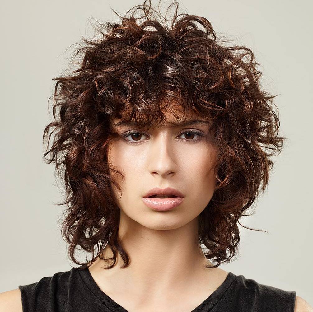 Стрижка “Італійка“ - ідеальна зачіска для неслухняного волосся, яка стане трендом 2024 року