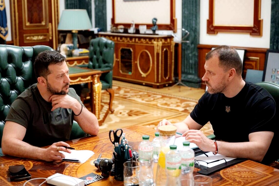 В Україні посилили мобілізацію: Зеленський доручив МВС примусово доставляти чоловіків до ТЦК