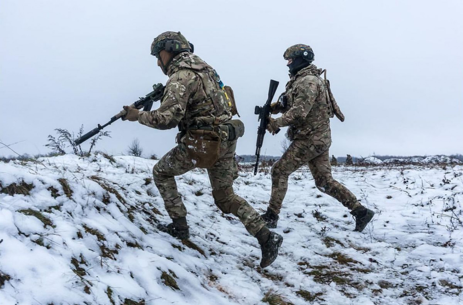 Украина проведет учет военнообязанных за рубежом: в Минобороны сообщили, что ждет таких граждан