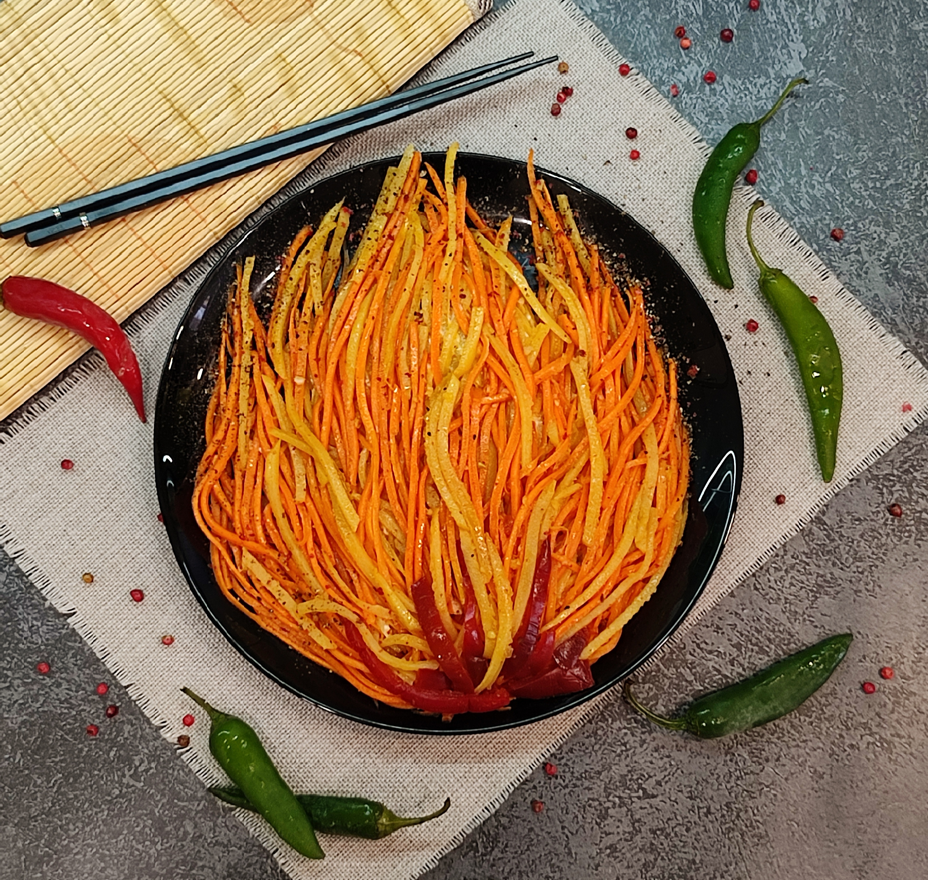 Що приготувати на Новий рік 2024: рецепт яскравого та смачного салату “Дихання дракона“