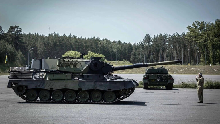 Данія передасть Україні нову партію танків: названо модель та терміни - today.ua