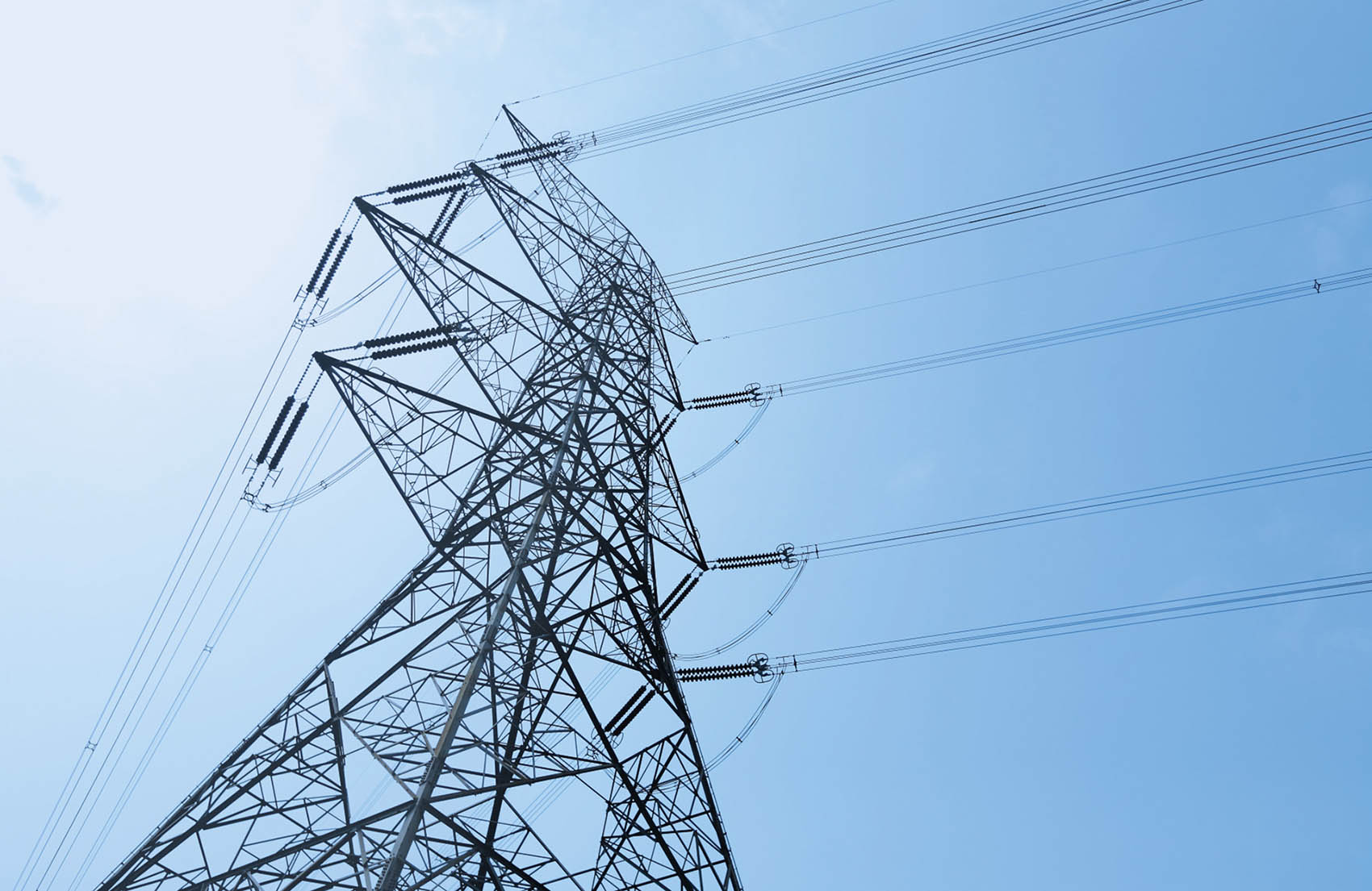 Нові тарифи на передачу електроенергії: якою буде ціна в Україні у 2024 році