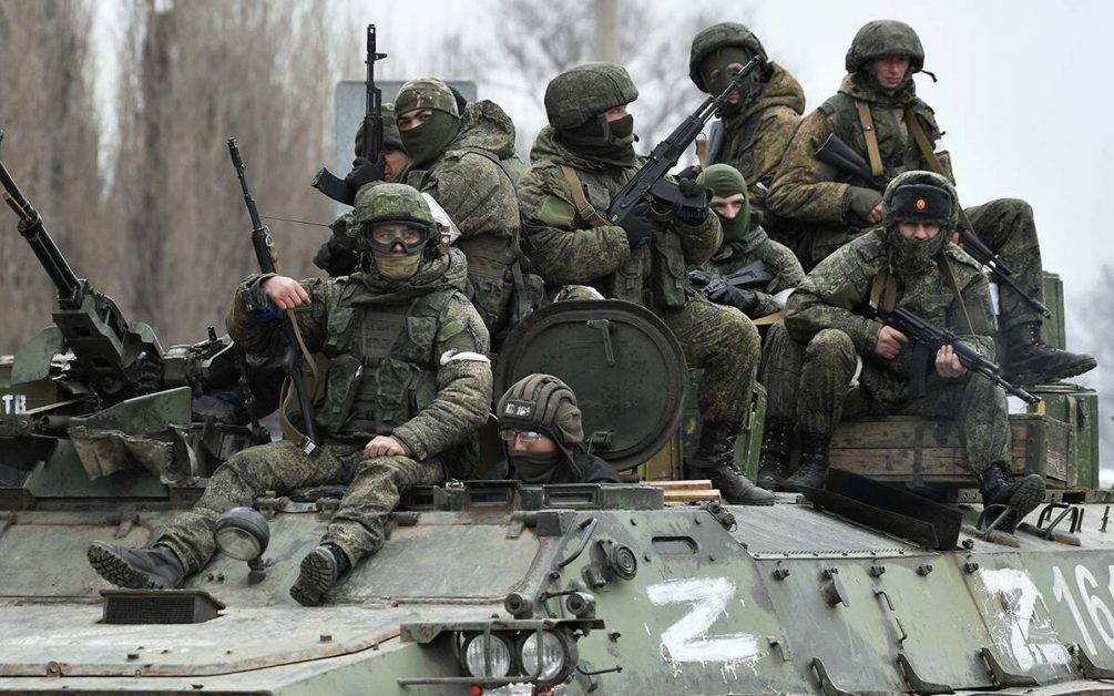 Під українським кордоном стоїть багатотисячне російське військо: повідомлення від командування об'єднаних сил ЗСУ