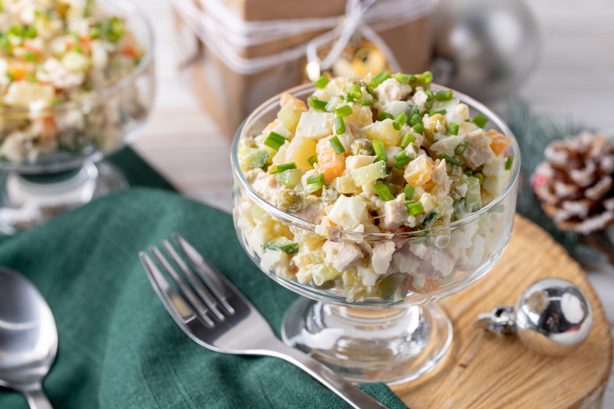 Золотий Олів'є: скільки українцям коштуватиме популярний салат - today.ua