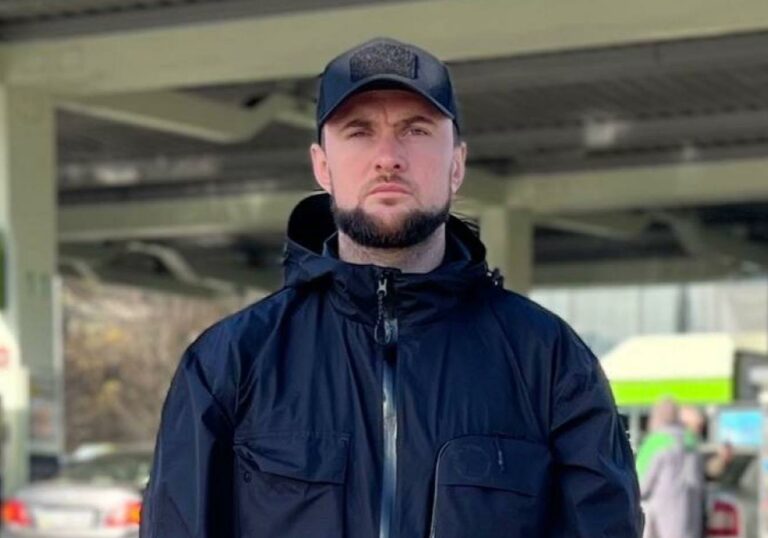 Співака, який служить у ЗСУ, обікрали в поїзді: він втратив найцінніше - today.ua