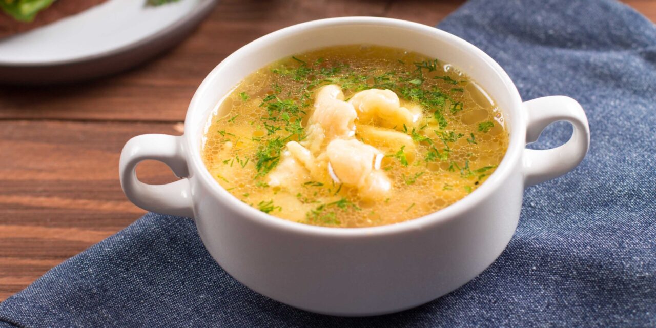 Суп з галушками: як приготувати апетитну страву на обід