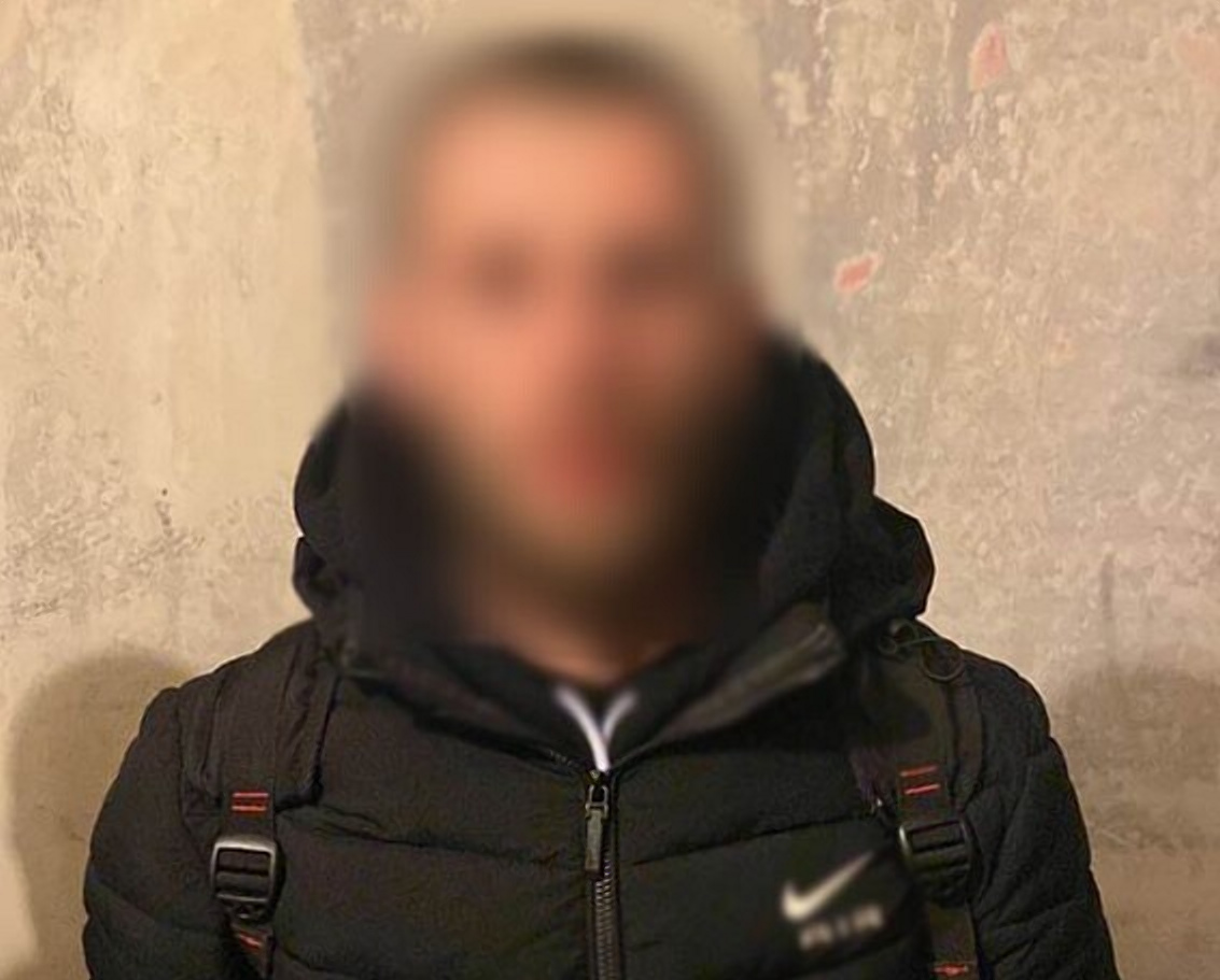 Змінював зовнішність: у Києві затримали серійного автокрадія