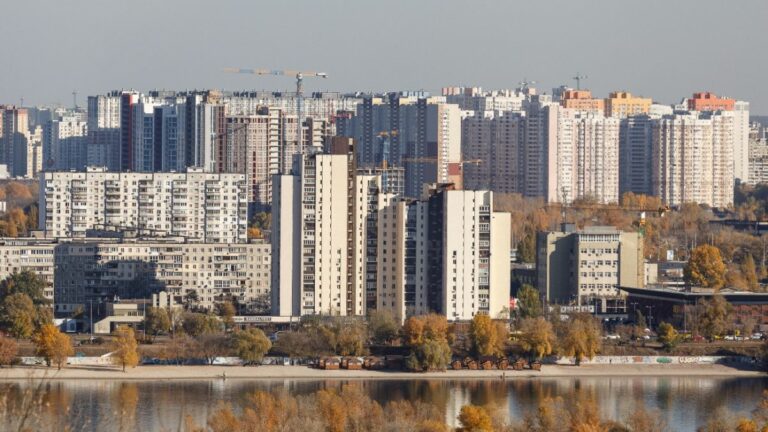 В Киеве подешевело вторичное жилье в трех районах: сколько стоят “квадратные метры“ - today.ua