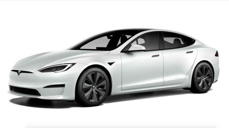Tesla проверит 2 млн электромобилей из-за проблем с автопилотом - today.ua