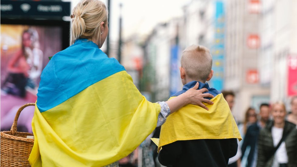 Дедалі більше українців прагнуть отримати притулок у Європі