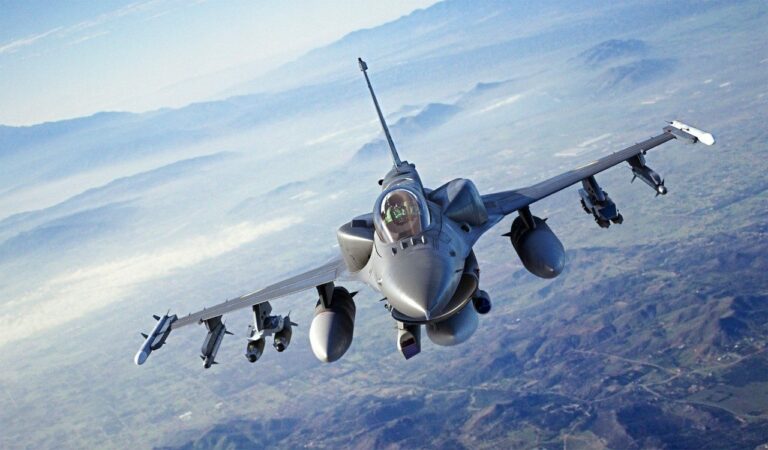 ЗСУ отримають винищувачі F-16 разом з ракетами дальністю 300-500 км - today.ua