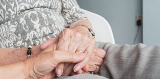 105-летняя женщина поделилась секретами ухода за кожей: выглядит на 20 лет моложе - today.ua