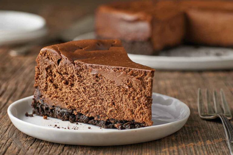 Шоколадный чизкейк без выпечки: как приготовить воздушный и тающий во рту десерт - today.ua