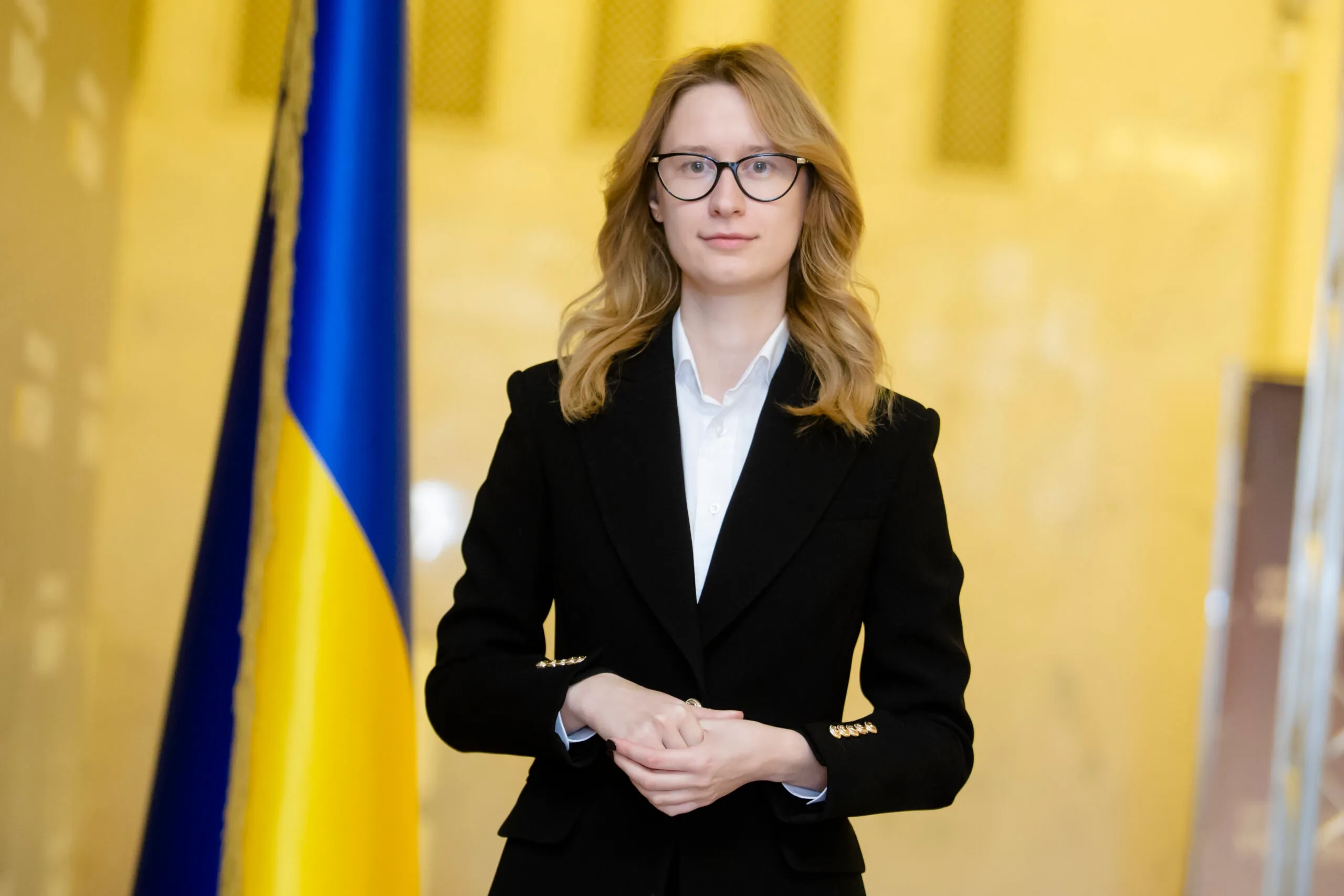 Податок на IPhone та збільшення військового збору: у Раді запропонували поповнити бюджет за рахунок українців з великими зарплатами - today.ua