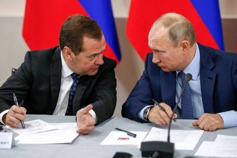 Путін через Медведєва заявив про вічну війну Росії проти України і назвав її “смертельно небезпечною“ - today.ua