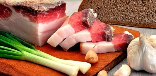 В Украине стремительно подорожали сало, лук, яйца и рис: где продукты можно купить дешевле  - today.ua