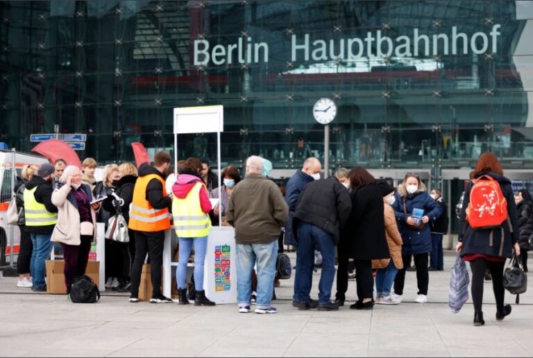 В Германии приняли решение о принудительном возвращении части беженцев домой - today.ua