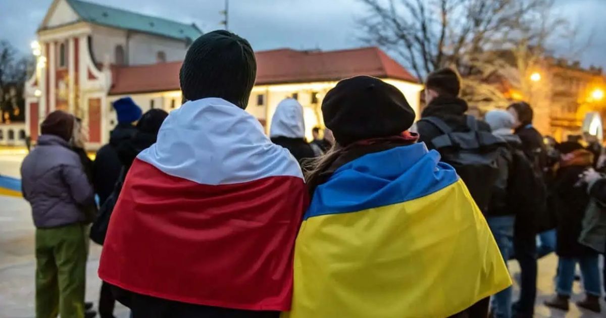 В Польше сделали заявление о возвращении украинских беженцев домой: “Комфортно жить на льготы не получится“