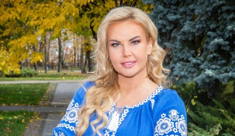 Камалія перенесла серйозну операцію: “Сподіваюся, що знову чутиму“ - today.ua