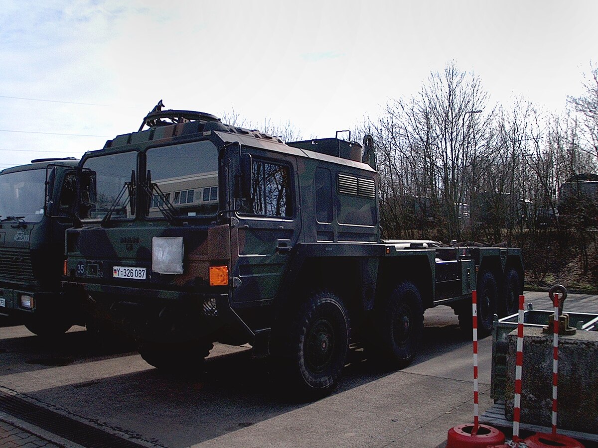 Германия передаст Украине 77 армейских грузовиков MULTI 1A1