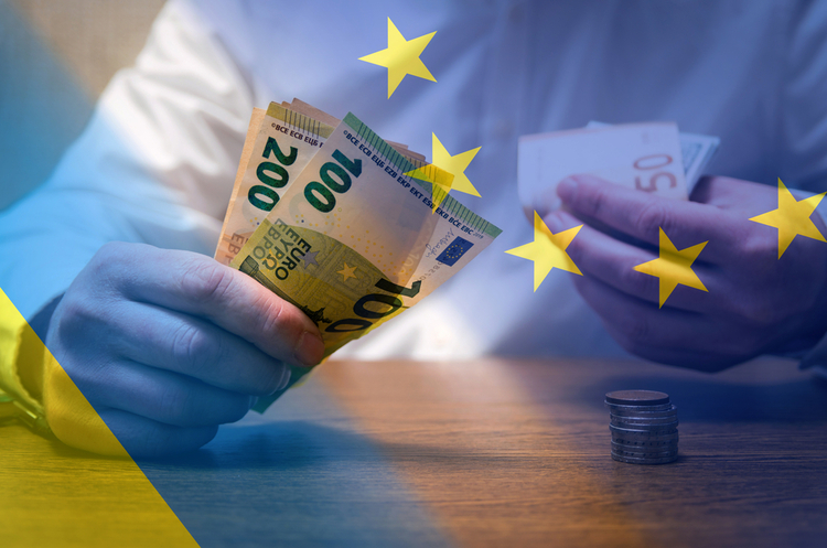 Зарплаты и соцвыплаты украинцам задерживать не будут: Евросоюз нам выделил огромную сумму денег