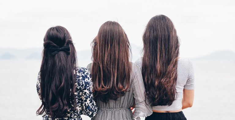 Оттенки волос для женщин старше 40: какой цвет поможет выглядеть моложе - today.ua