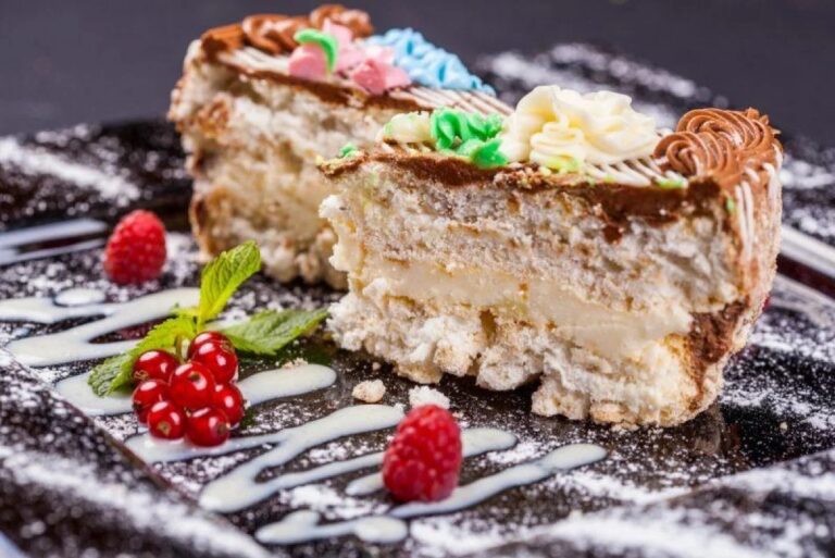 Киевский торт в домашних условиях: как приготовить легендарный десерт своими руками - today.ua