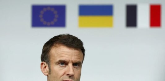 Макрон отреагировал на заявление Сырского о французских военных в Украине - today.ua