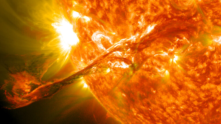 Науковці фіксують колосальні зміни на Сонці всього за два роки: що відбувається, і які можуть бути наслідки - today.ua