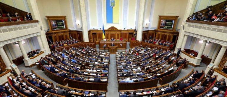 Депутати Верховної Ради поставили вимогу підвищити свої пенсії на 10 000 грн - today.ua