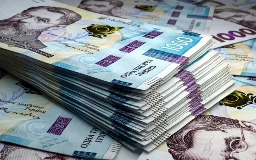 Многие украинцы не смогут получать денежные переводы наличными: новая инициатива Нацбанка