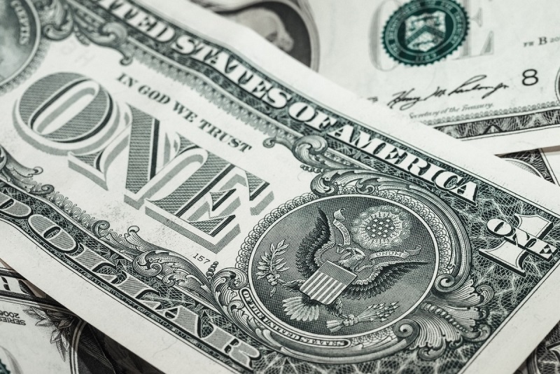 Кабмін спрогнозував курс долара на кінець року: розглядається найгірший сценарій