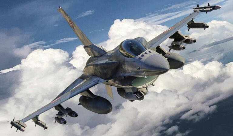 Первые украинские пилоты завершили подготовку на F-16: как скоро они вступят в бой - today.ua