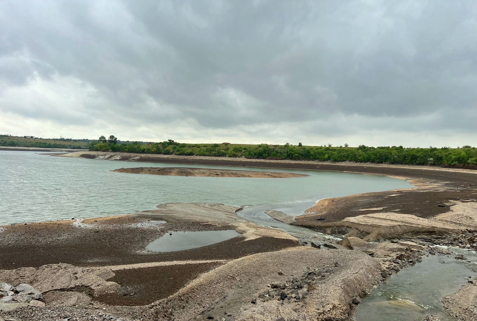 Спустошене Каховське водосховище несподівано стало наповнюватись водою - today.ua