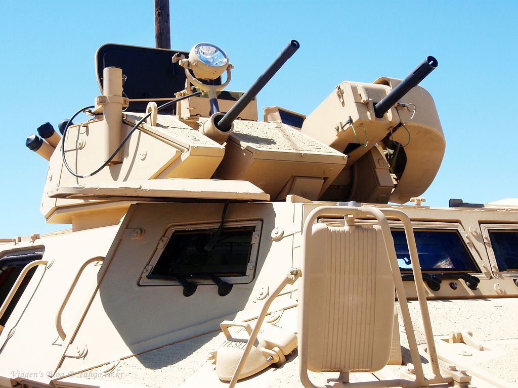 ЗСУ почали використовувати американські бронетранспортери M1117 - today.ua