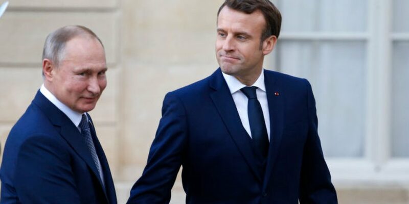 Макрон зізнався, про що він хоче просити Путіна під час війни в Україні