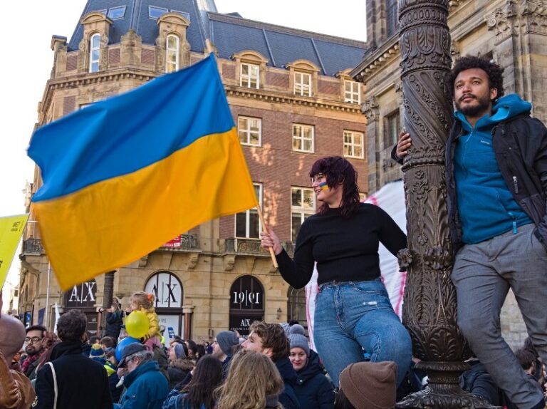 Украинские беженцы должны покинуть одну из европейских стран до 1 апреля - today.ua