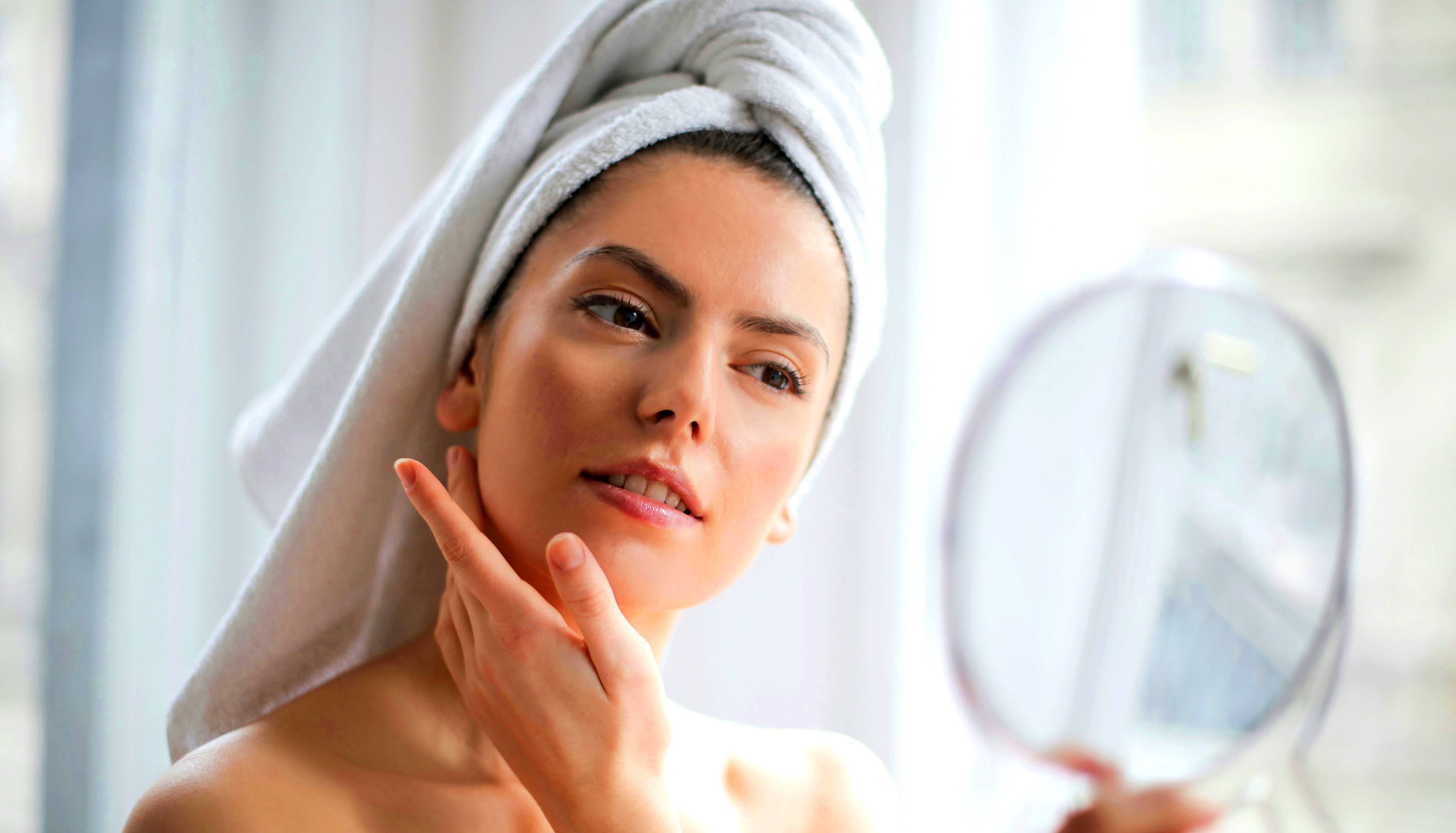 Миття голови методом пре-пу оживить волосся і надасть йому здоровий вигляд: як це працює - today.ua