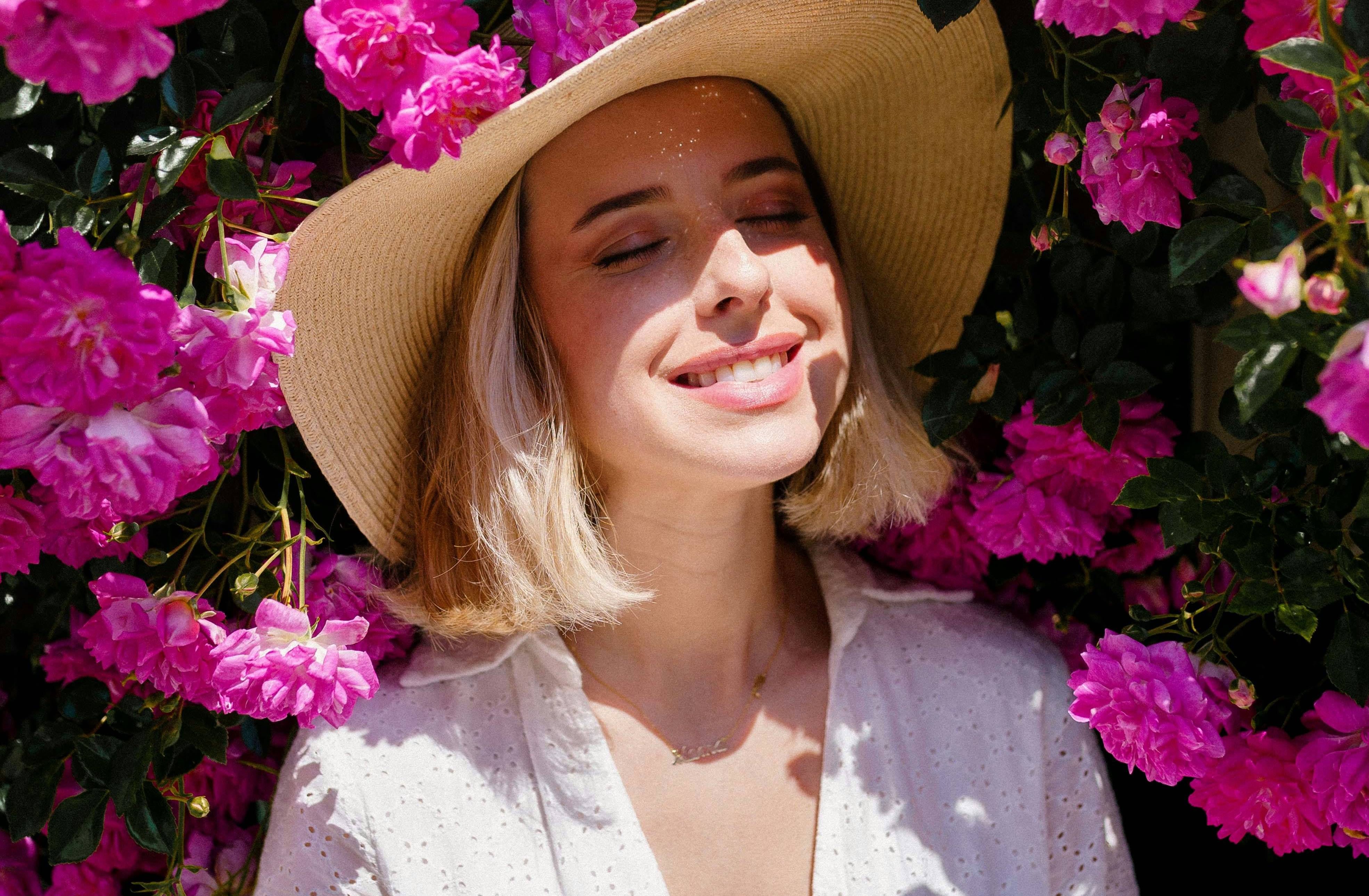 Как и с чем носить белую одежду весной: стильные идеи на каждый день