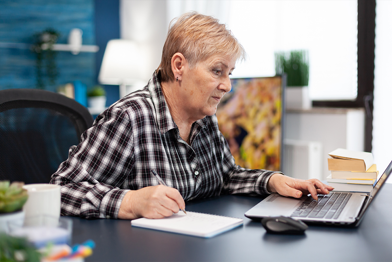 В Україні змусять вийти на роботу пенсіонерів і домогосподарок: мобілізація змінила ринок праці