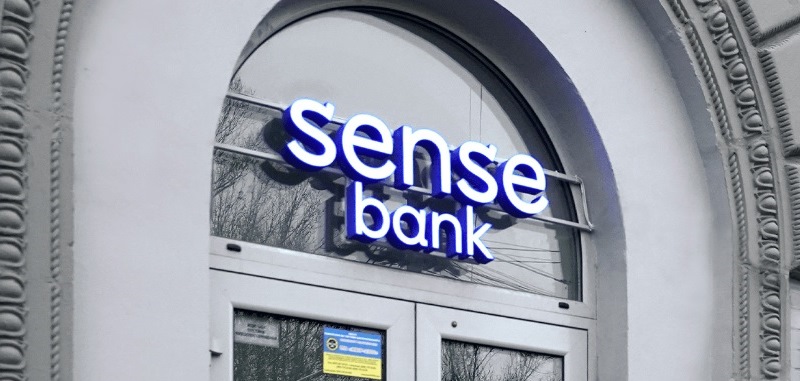 В Україні продають два державні банки: що чекає на їх вкладників