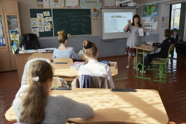 В двух областных центрах Украины учебный год в школах начнется в августе - today.ua